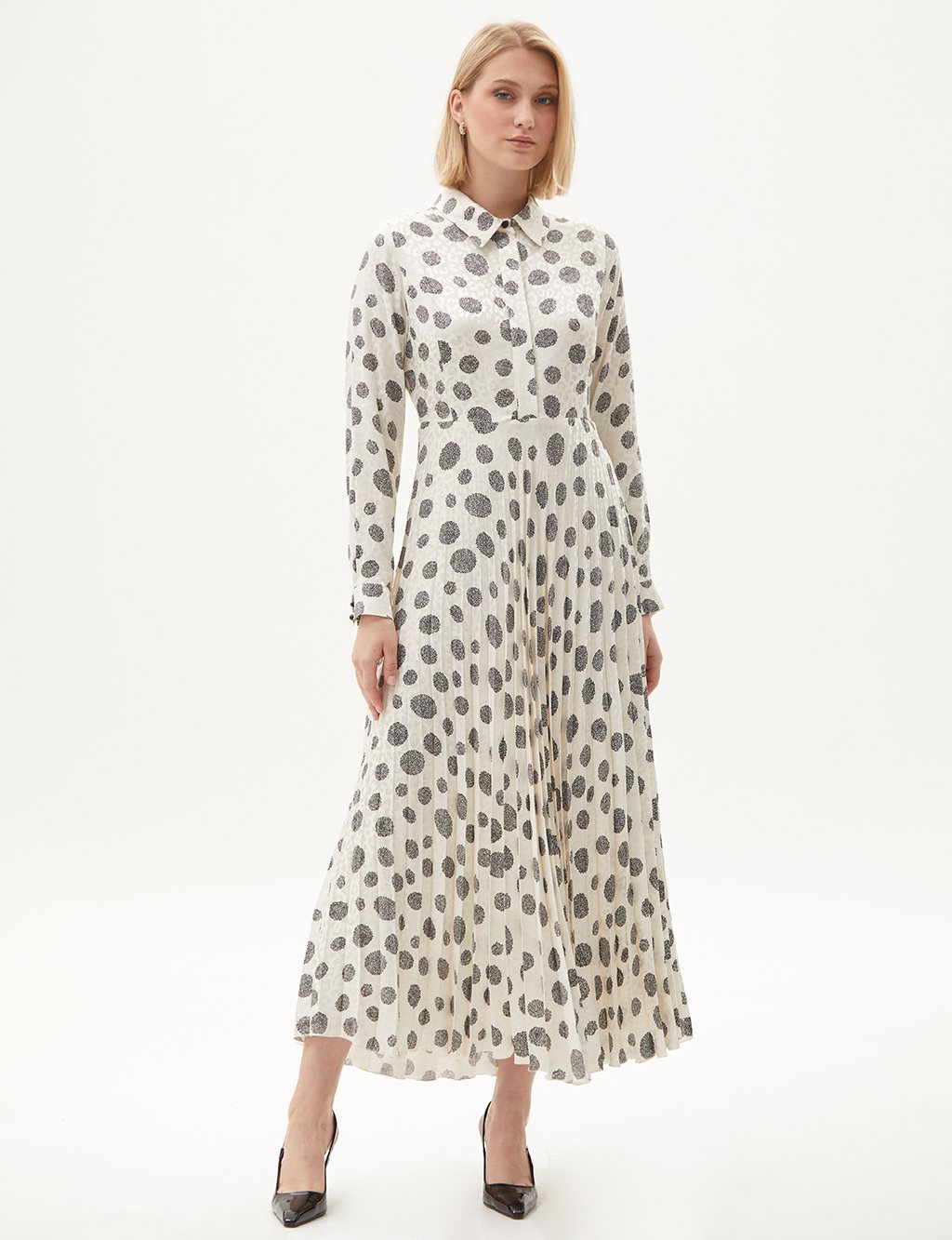 Polka Dot Patterned Pleated Dress Ecru