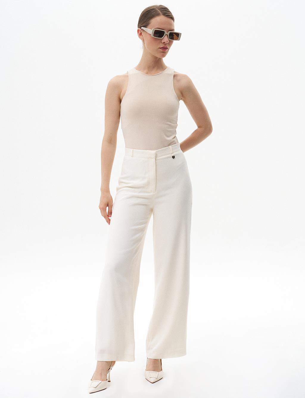 Basic Wide-Leg Crepe Pants Ecru