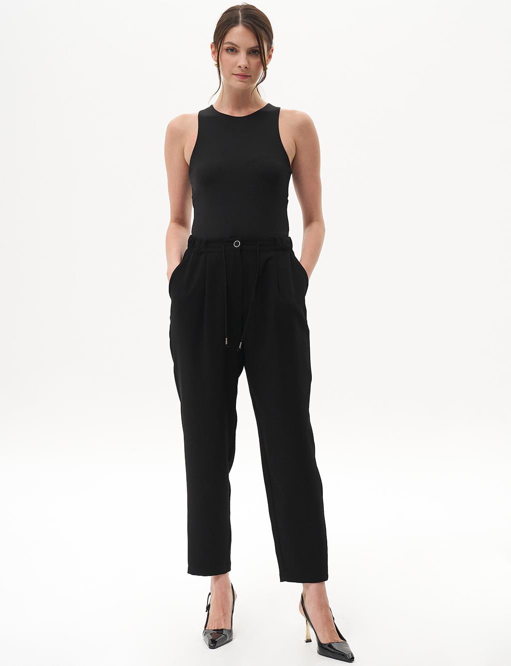 Elastic Waist Carrot Trousers Black