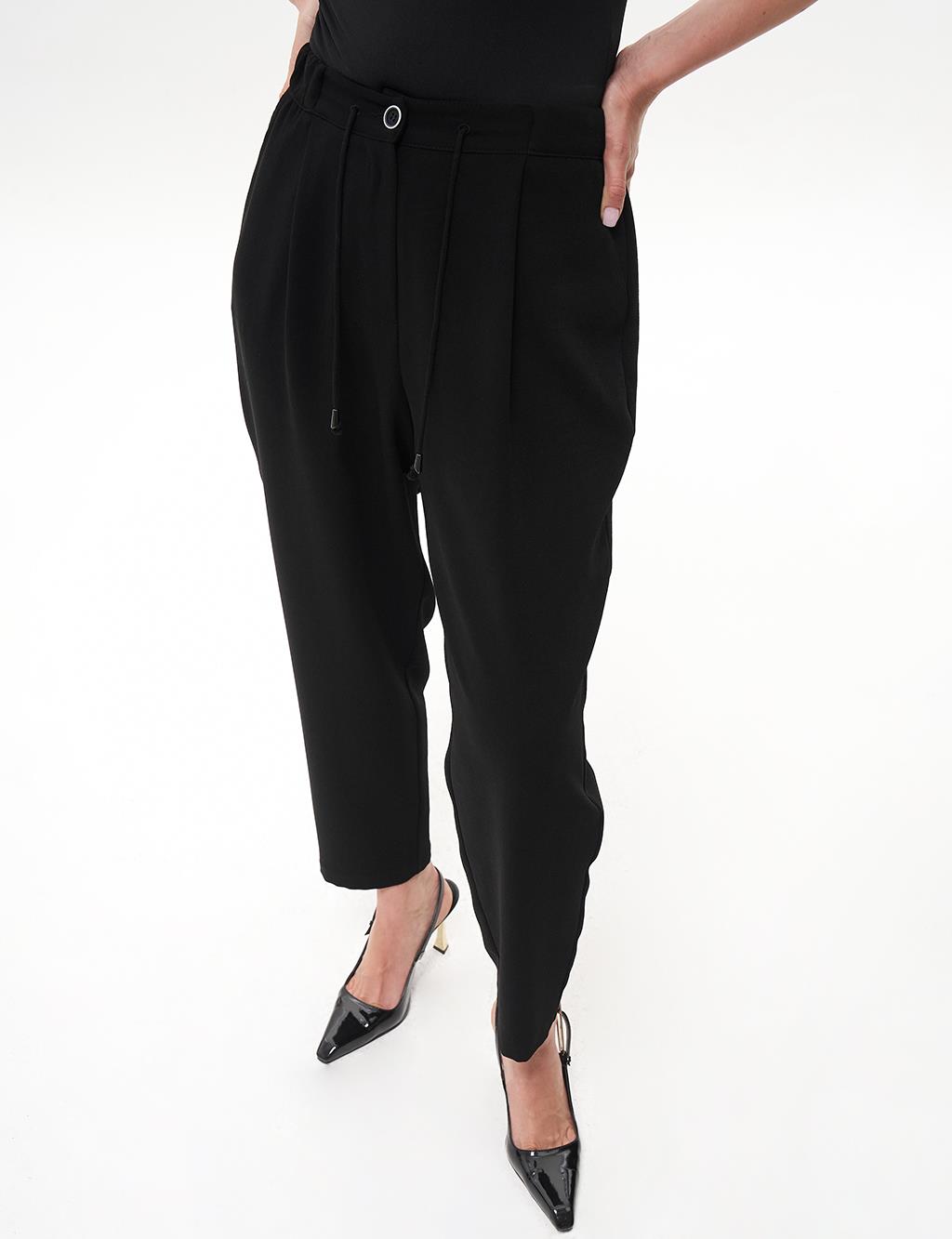 Elastic Waist Carrot Trousers Black