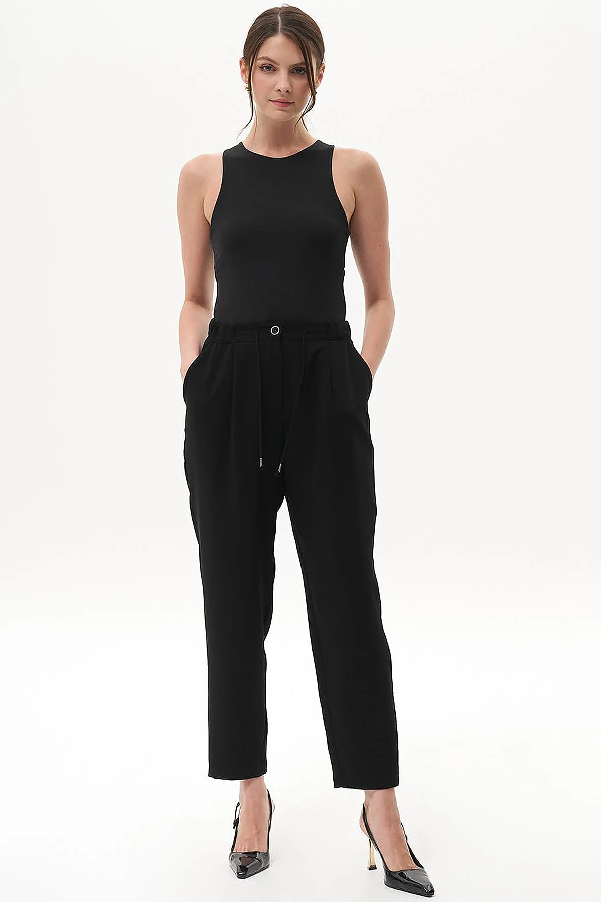 Black Tapered Carrot Pants with Elastic Waist and Pleats