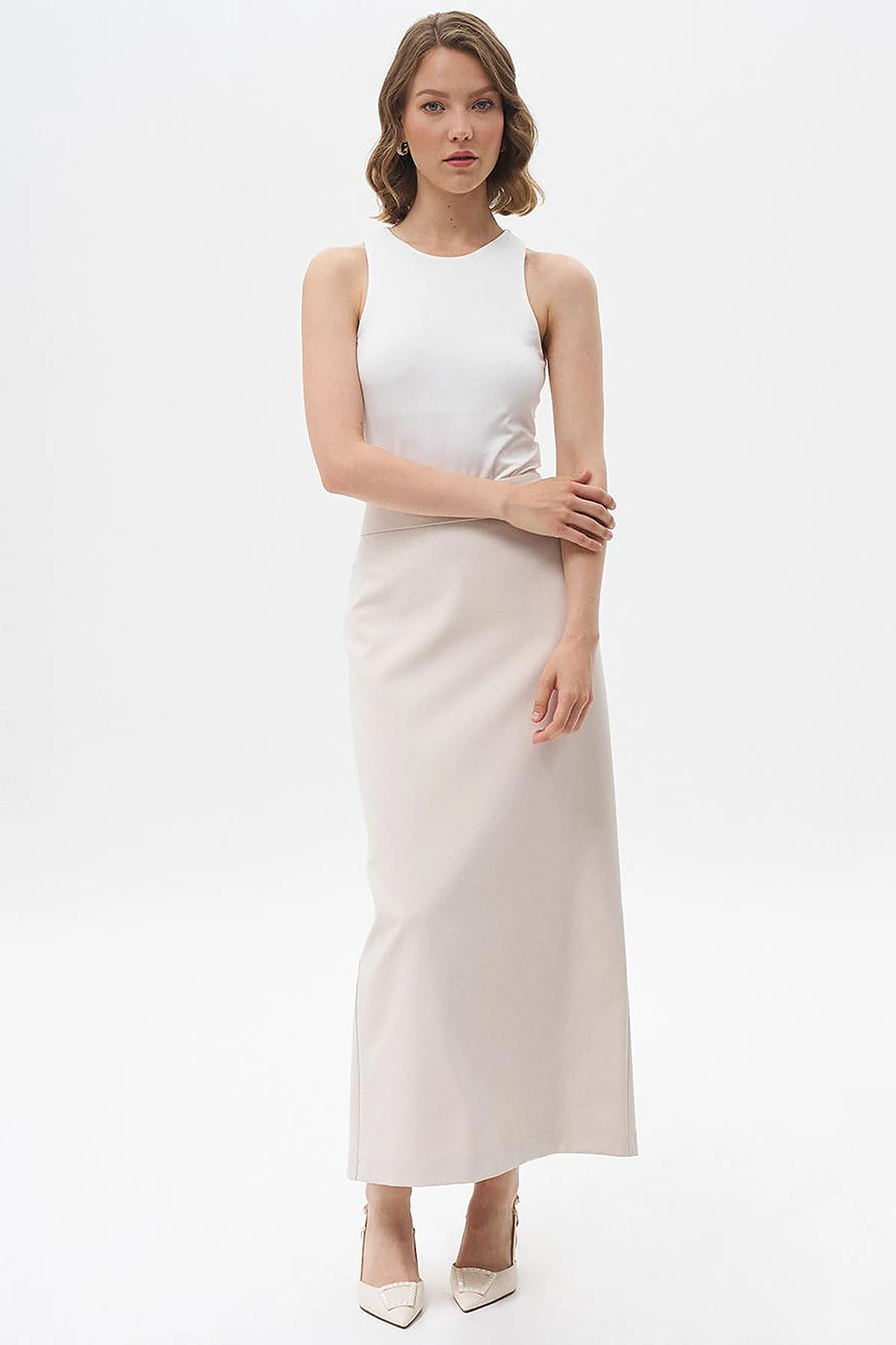 Skirt with Hidden Slit Detail Stone 