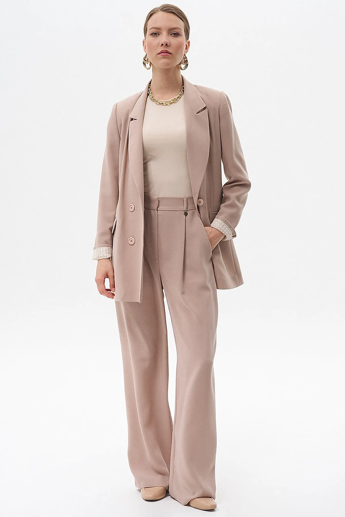 Pleated Pocket Detail Basic Pants Beige
