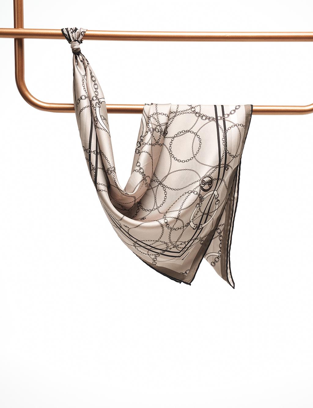 Chain Pattern Silk Scarf Gray