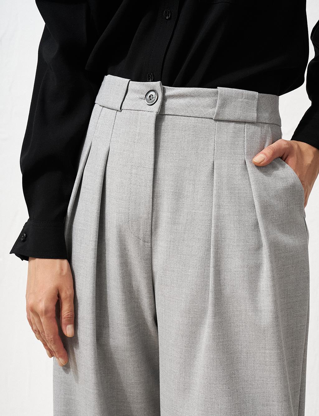 Pleated Wide-Leg Pants Light Gray