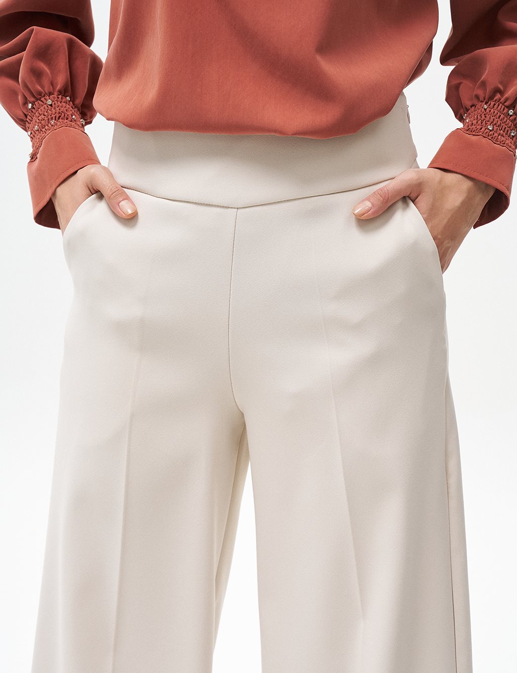 Iron-On Trace Wide Leg Trousers Cream