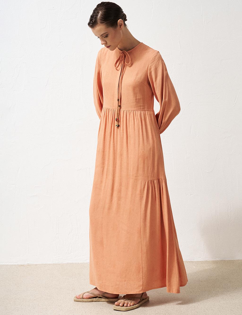 Half Pat Ruffled Dress Peach