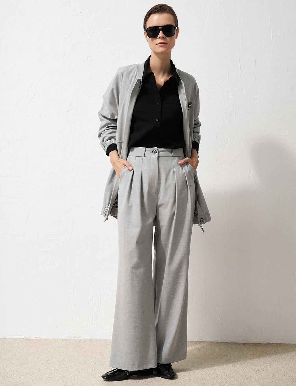 Pleated Wide-Leg Pants Light Gray