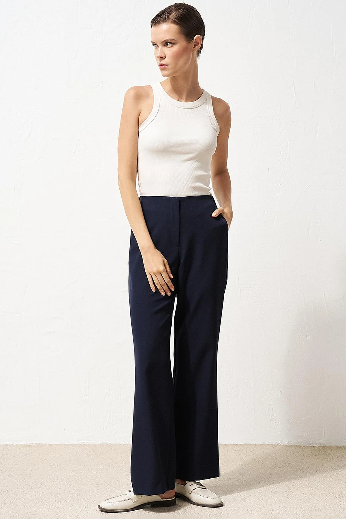 Beli Lastikli Basic Pantolon Lacivert