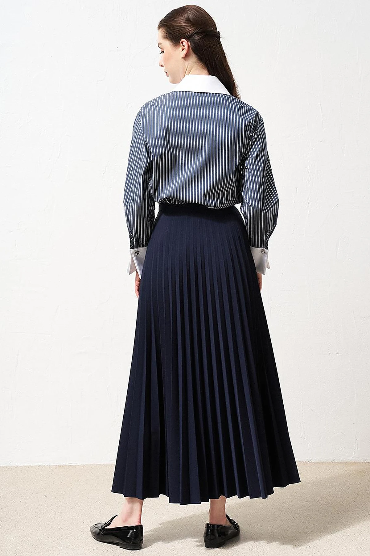 Zipped Pleated Skirt Navy Blue