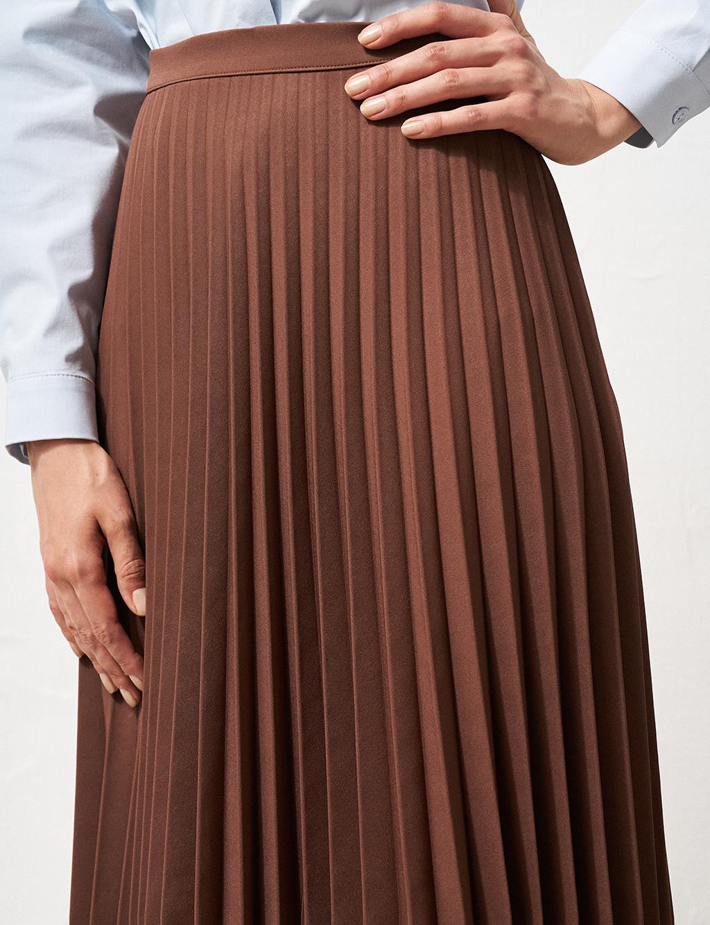 Zippered Pleated Skirt Dark Brown