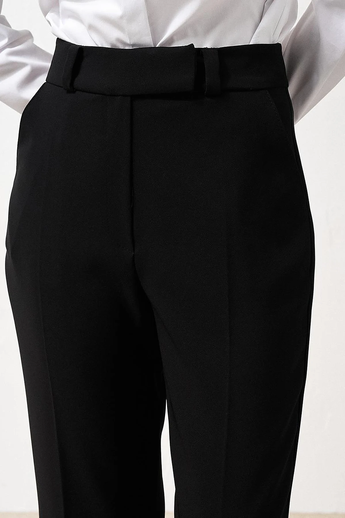 Waist Detail Flare Fit Pants Black