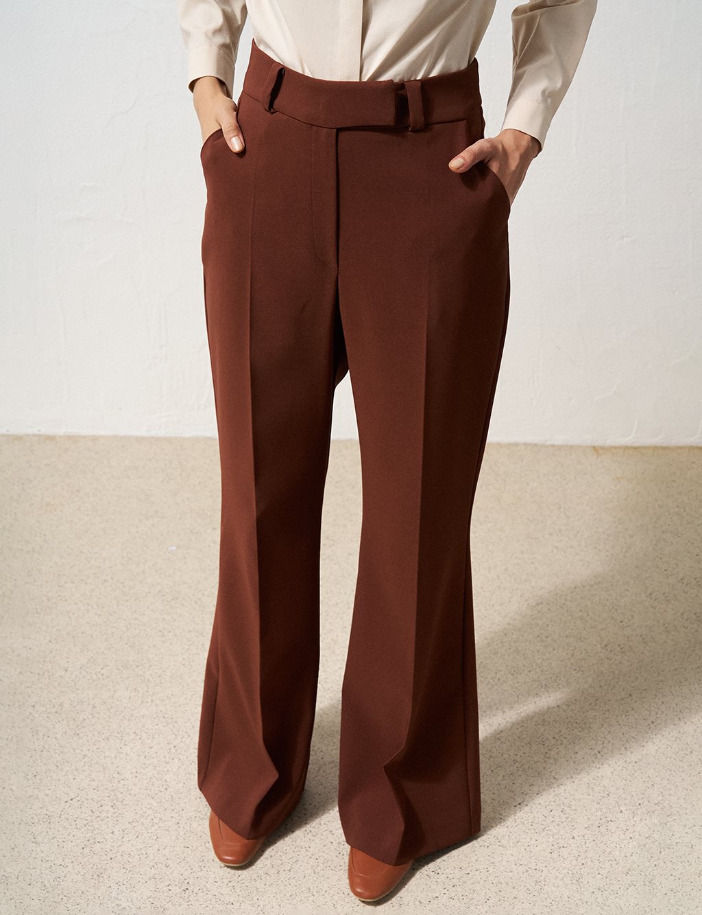 Flare Fit Pants Brown