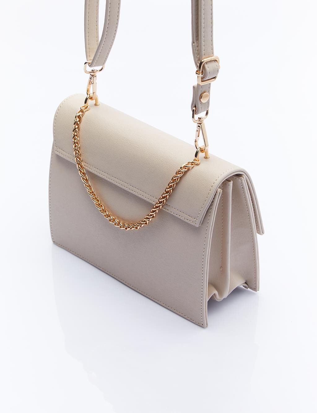 Design Covered Gold Chain Handle Bag Cream