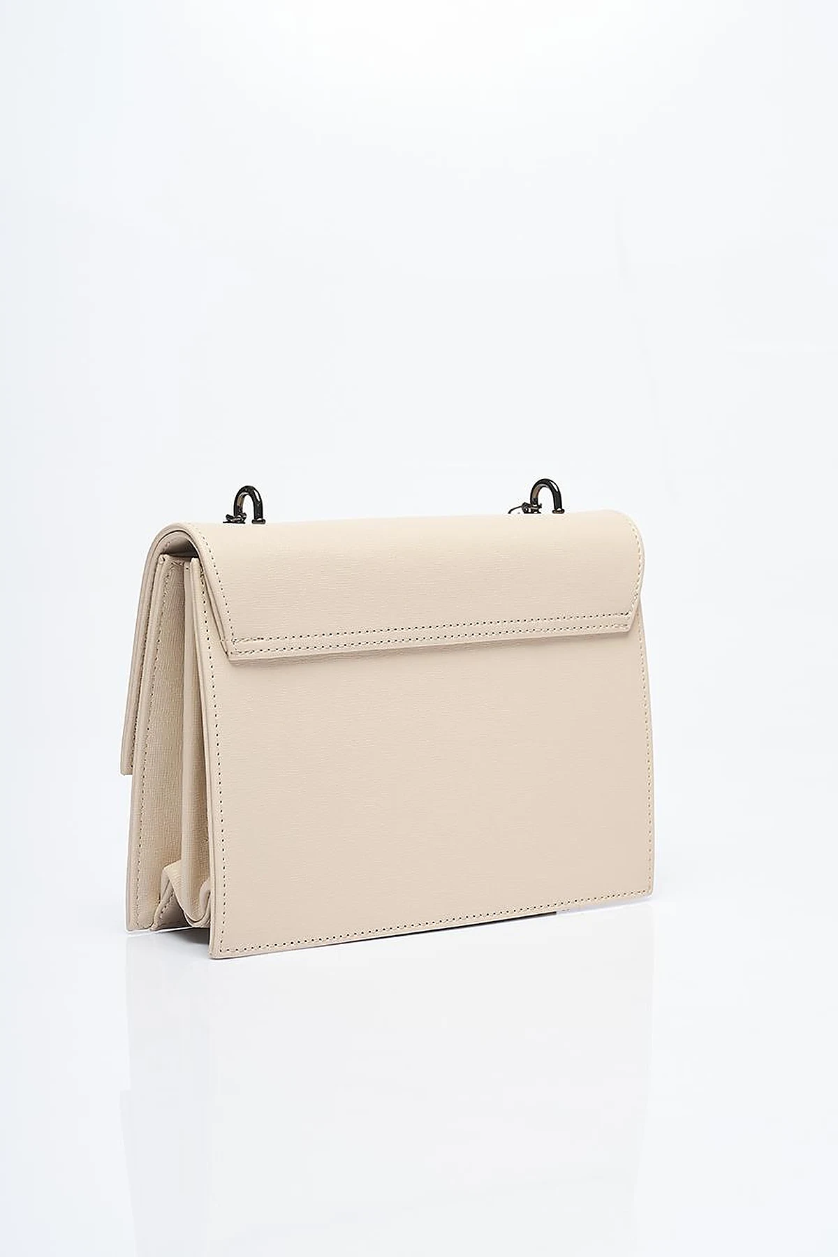 Designed Chain Handle Bag with Cover Cream