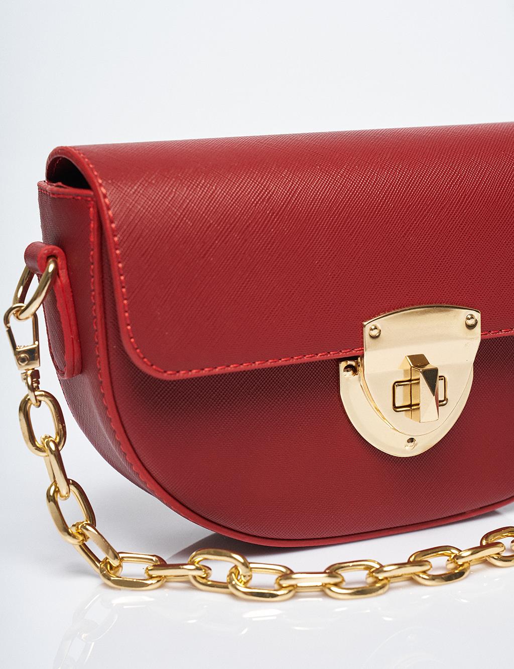 Chain Detailed D Shape Bag Red