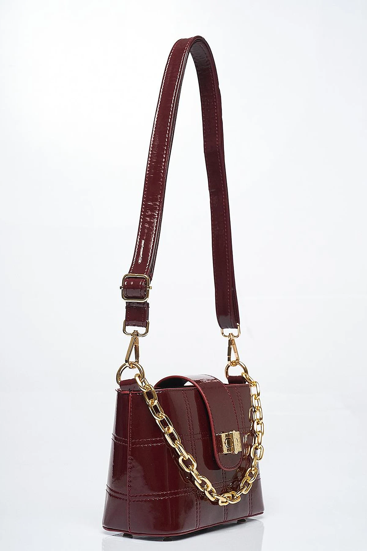 Chain Detailed Patent Leather Bag Claret Red
