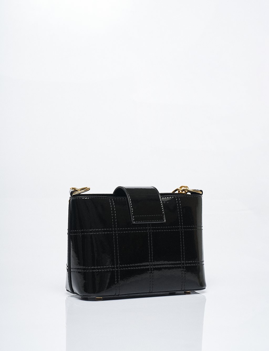 Chain Detailed Patent Leather Bag Black