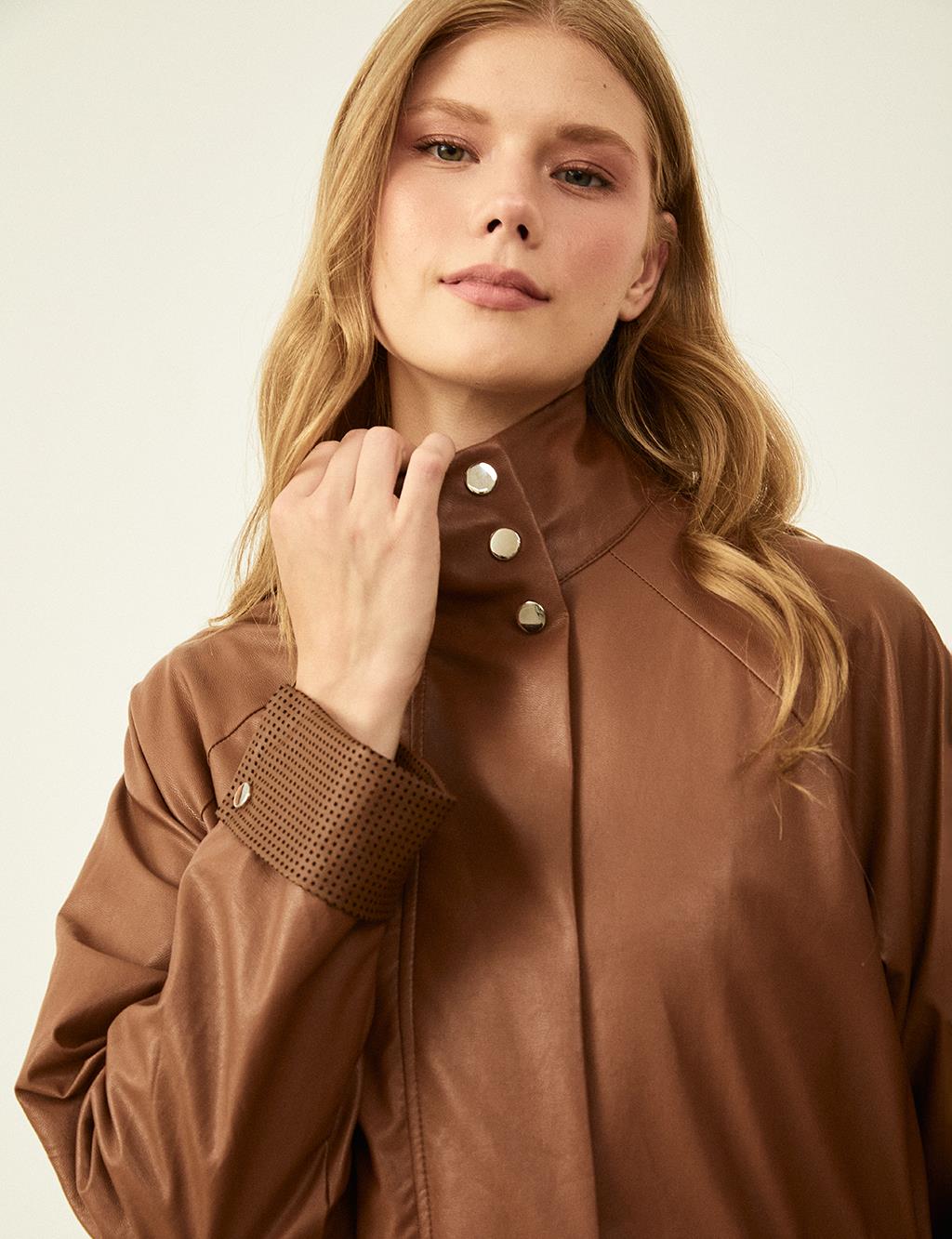 Detailed High Collar Trench Coat - Camel