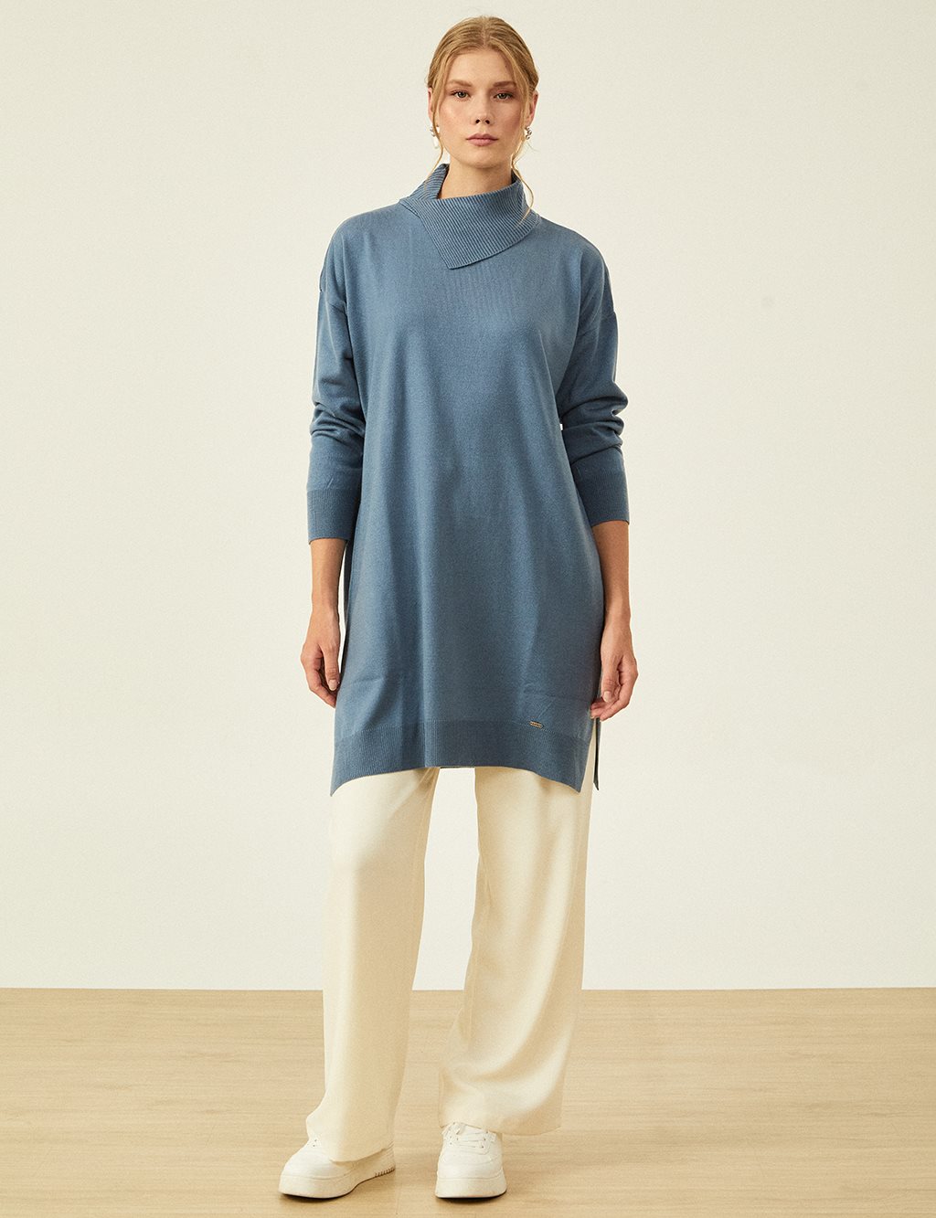 Side Turndown Collar Knit Tunic Crown Blue