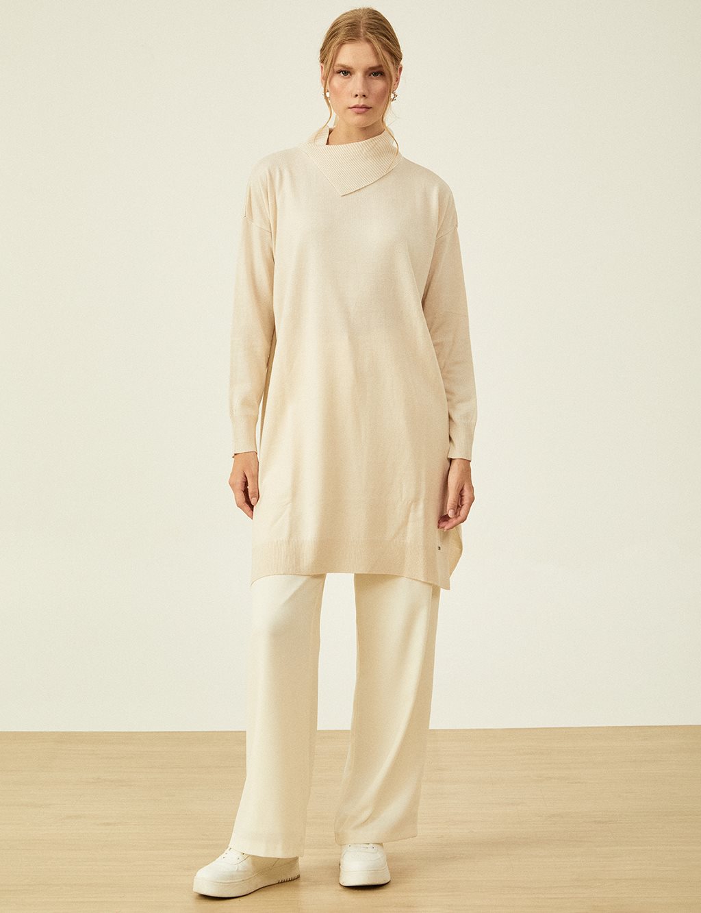 Side Turndown Collar Knit Tunic Stone