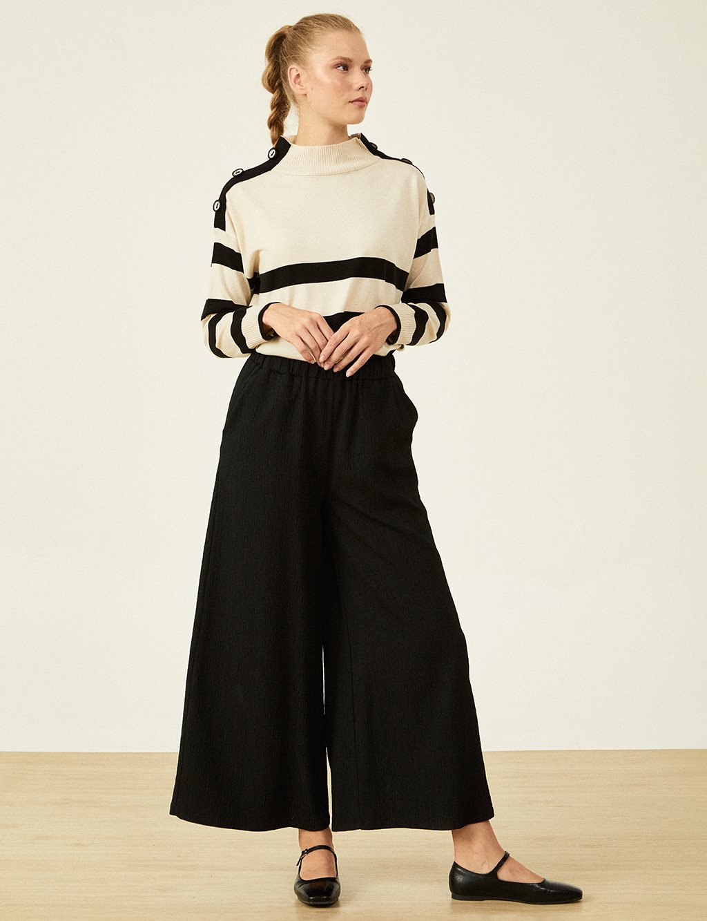 Wide Leg Crinkle Pants Black