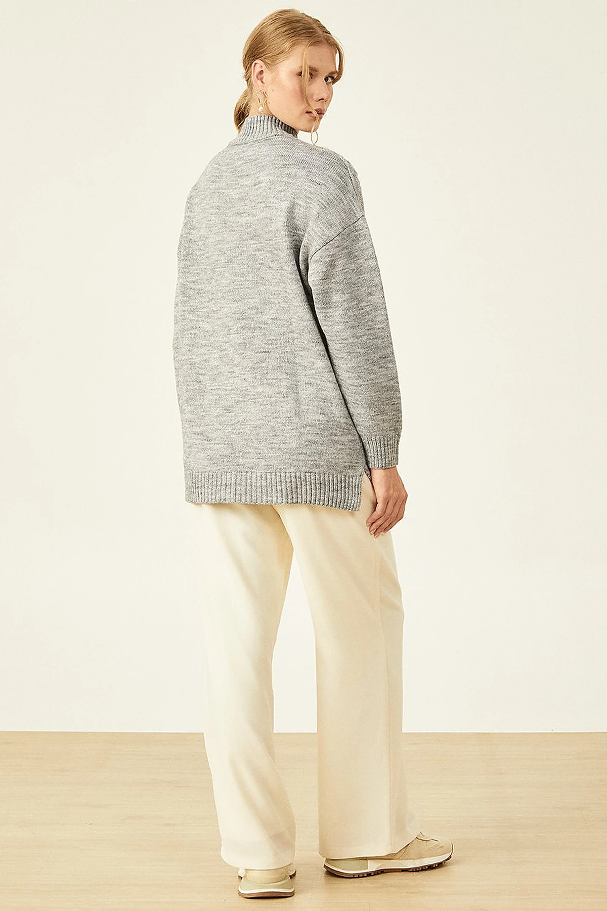 Knitted Patterned Knit Tunic Gray