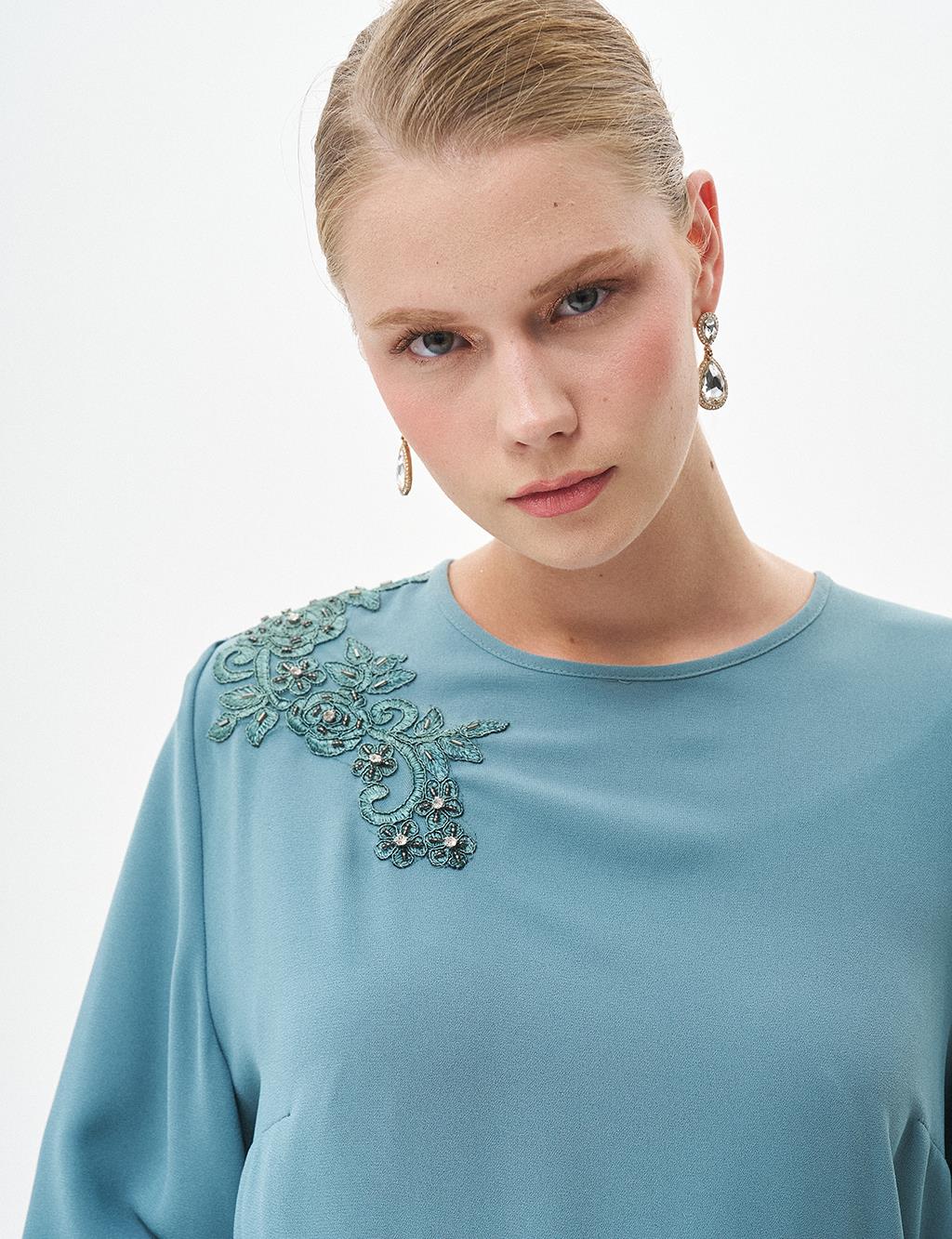 Flocked Wide Collar Embroidered Dress Mint