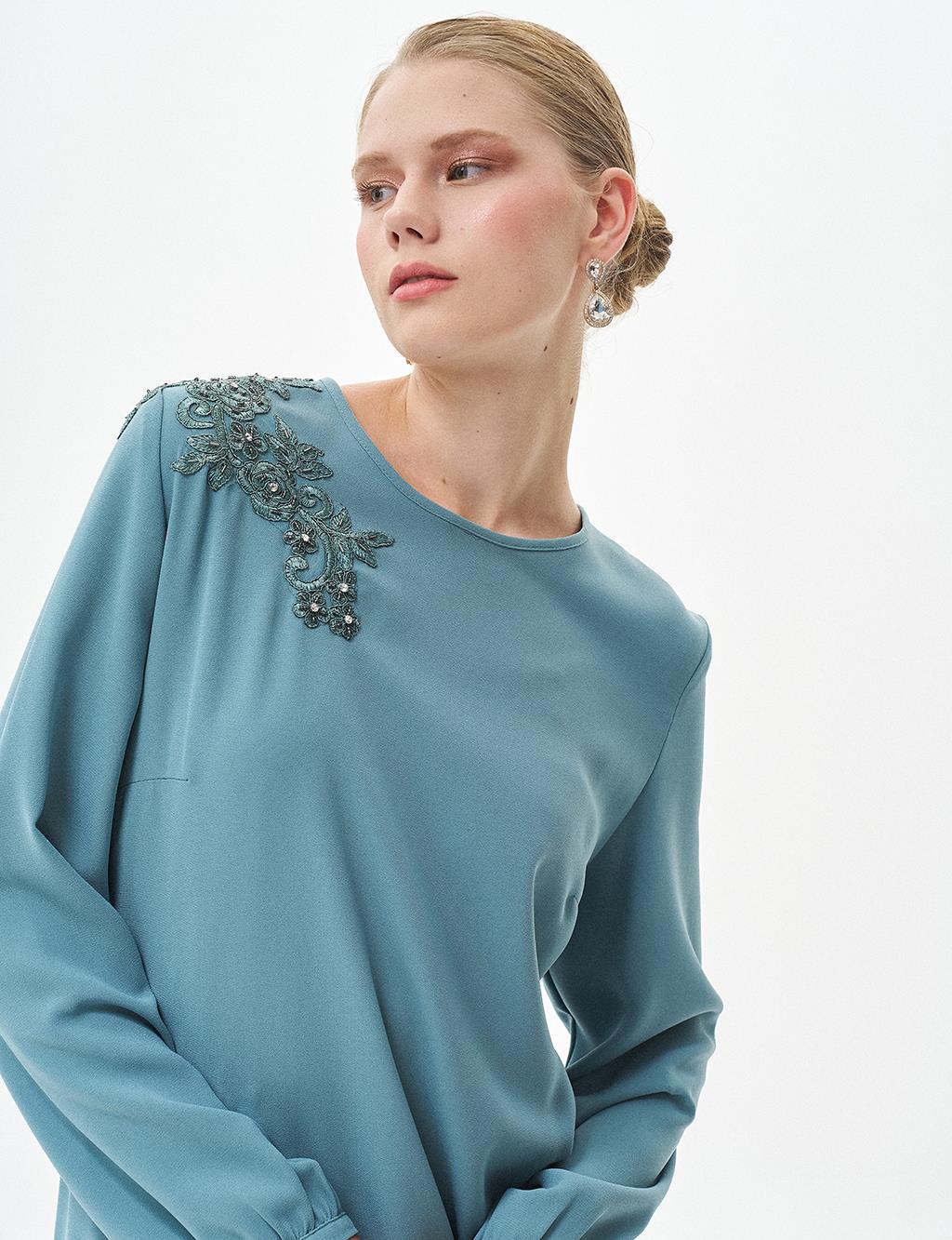 Flocked Wide Collar Embroidered Dress Mint