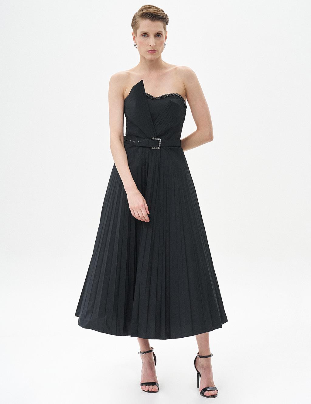 Stone-Embellished Strapless Neck Evening Dress in Black