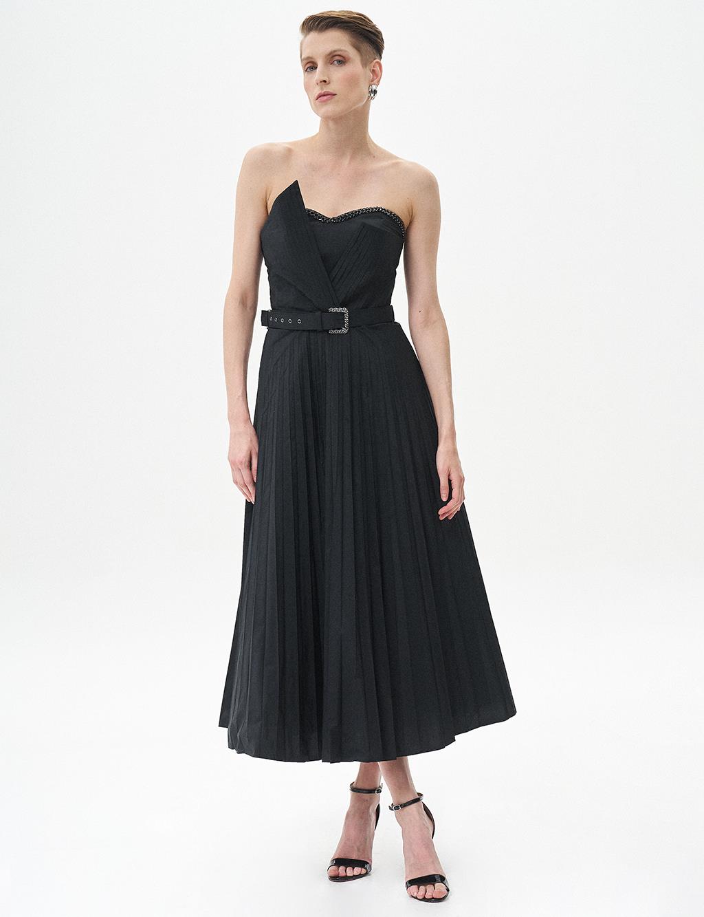 Stone-Embellished Strapless Neck Evening Dress in Black