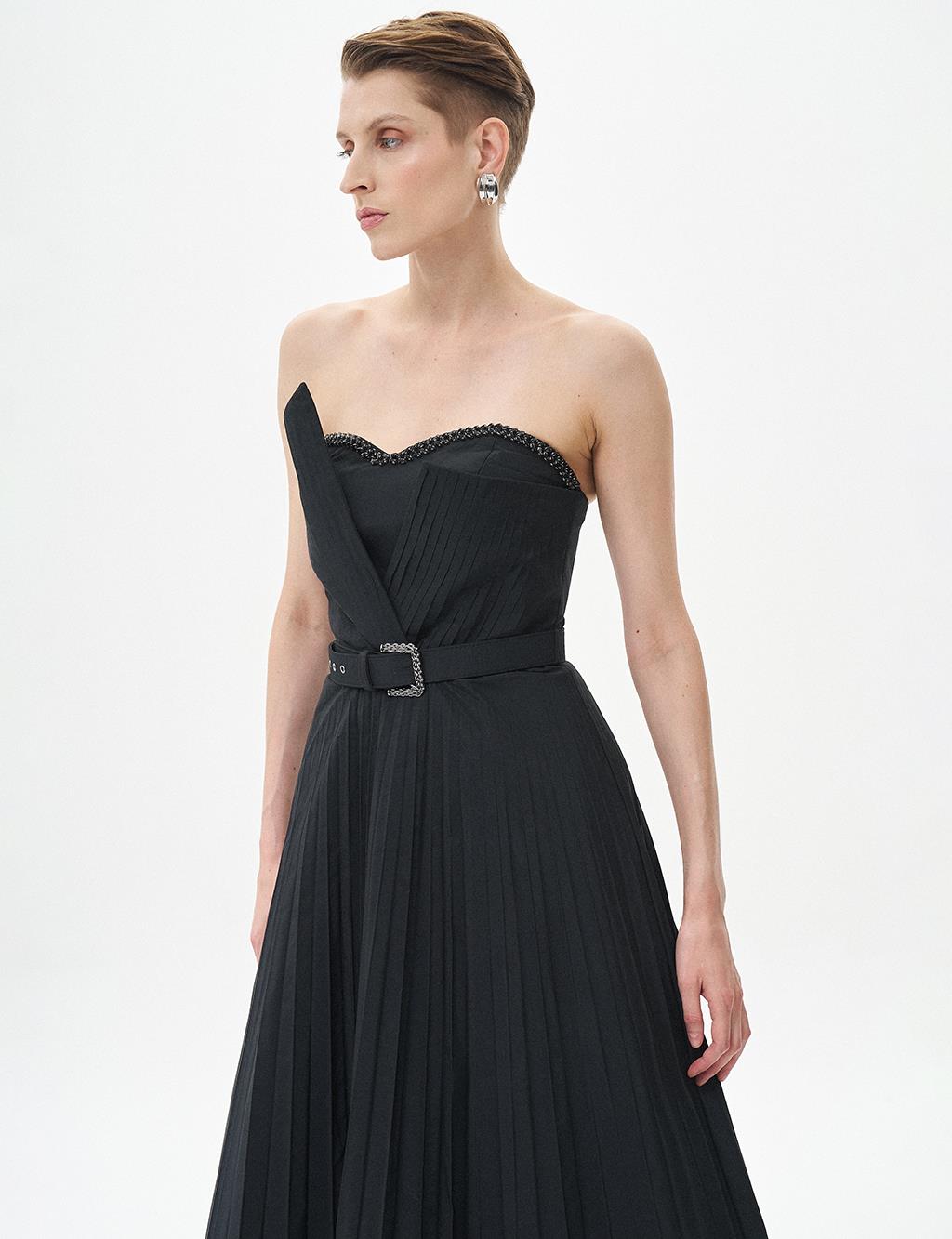 Stone-Embellished Strapless Neck Evening Dress in Black