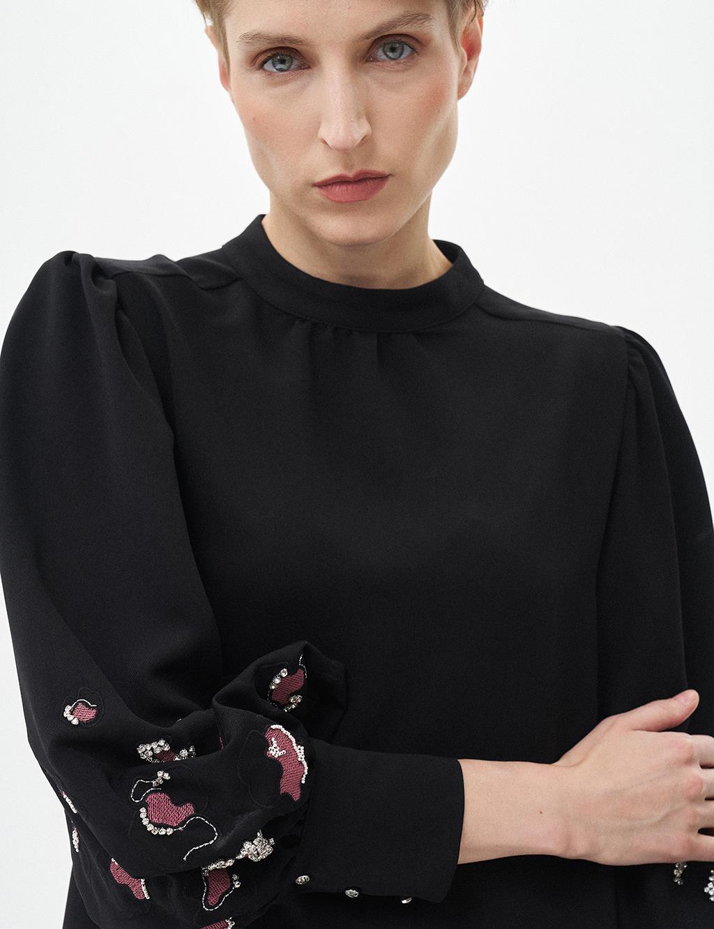 Embroidered Wide Cuff Tunic Black