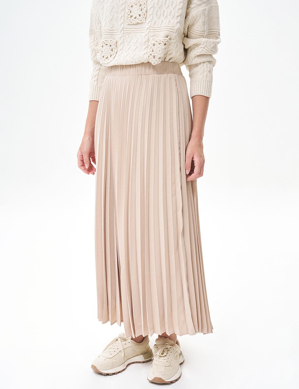 Elastic Waisted Pleated Skirt Cream