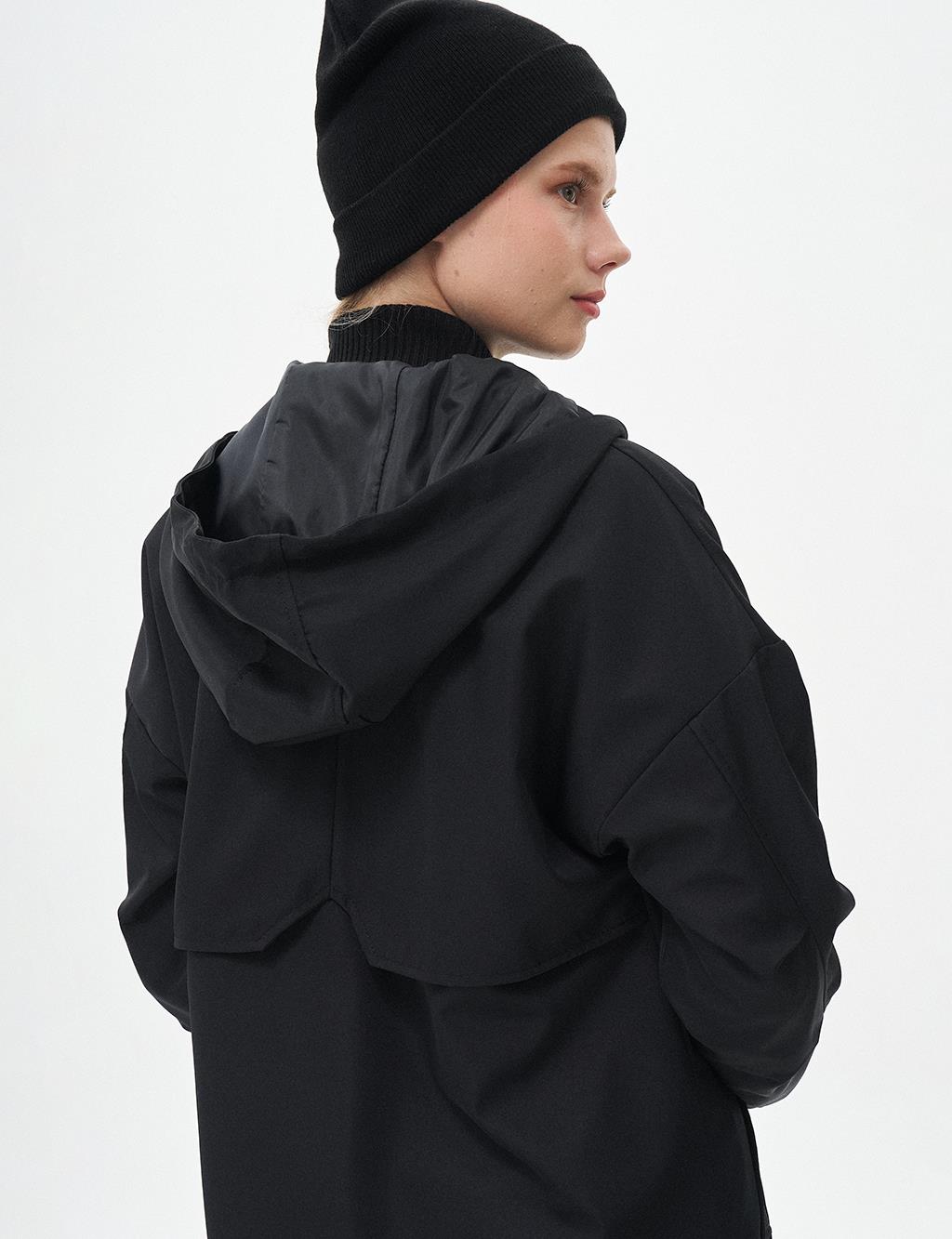 Hood Detailed Cap Black