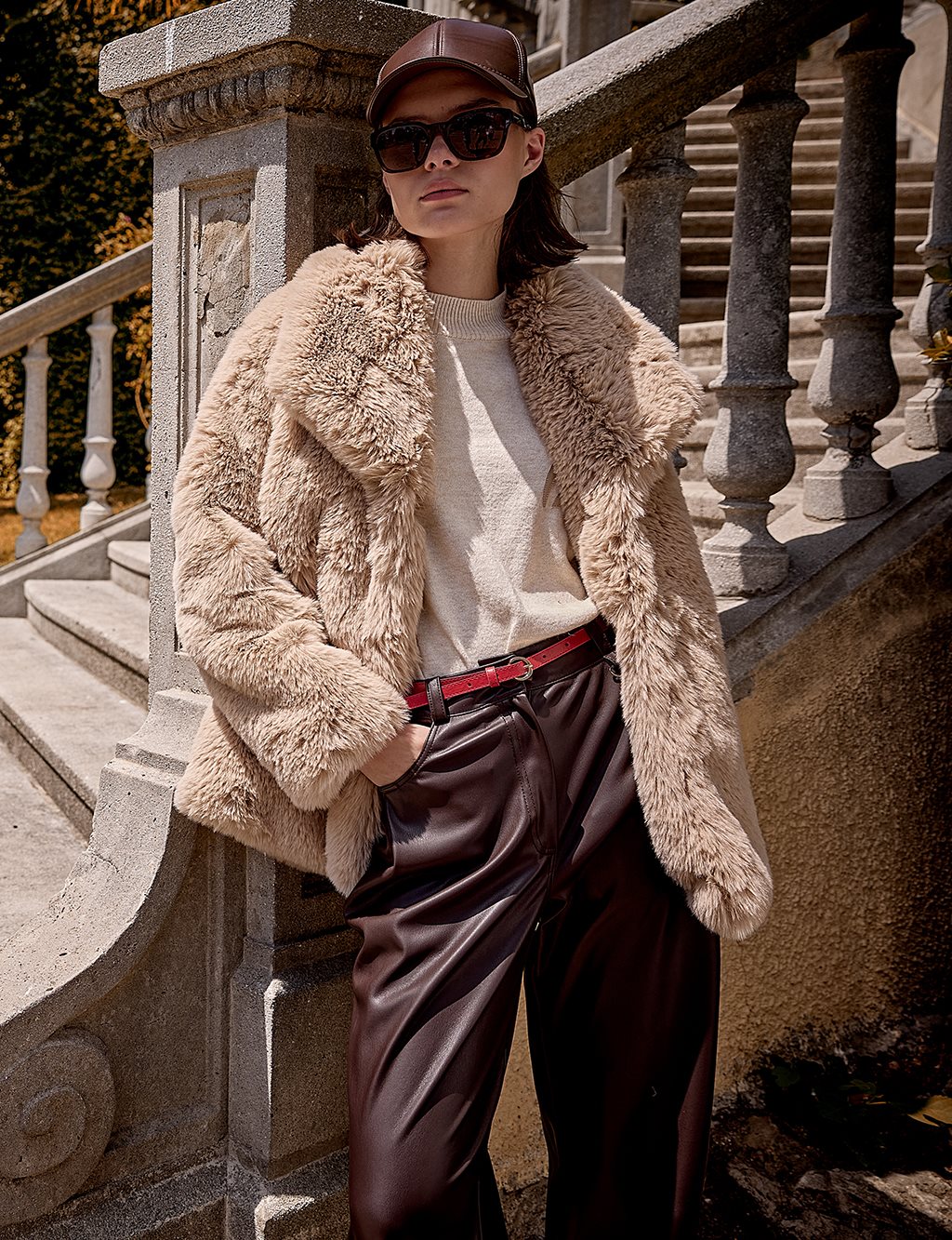 Wide Collar Fur Coat - Beige