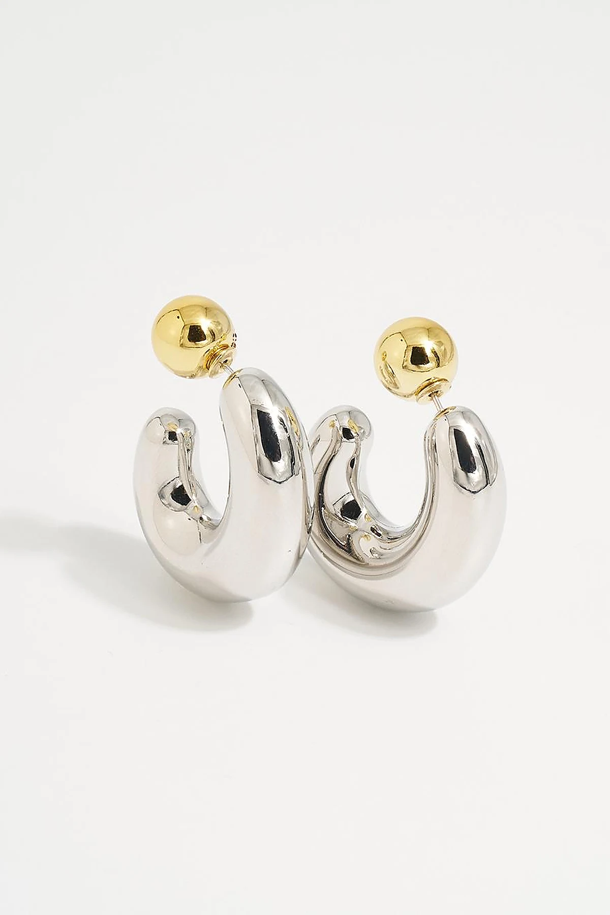 Minimal Detailed Ring Form Earring Silver