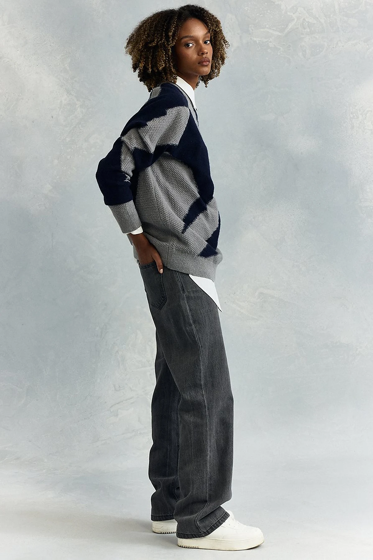 Abstract Patterned Knit Tunic in Gray