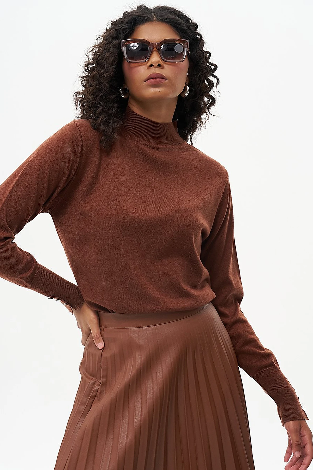 Basic Knit Sweater in Red Coffee