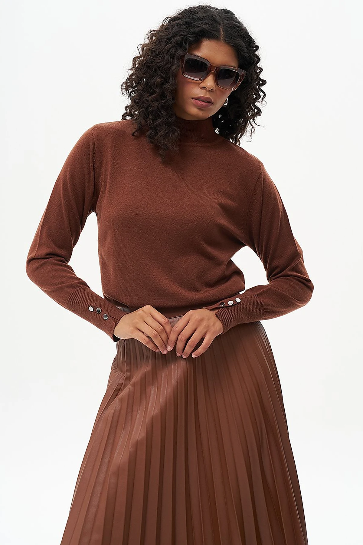 Basic Knit Sweater in Red Coffee