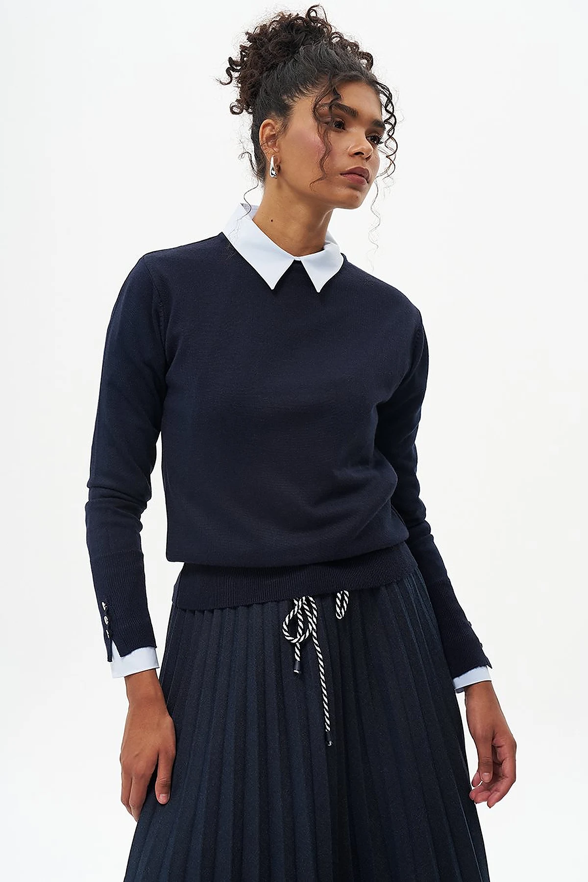 Basic Knit Sweater in Navy Blue