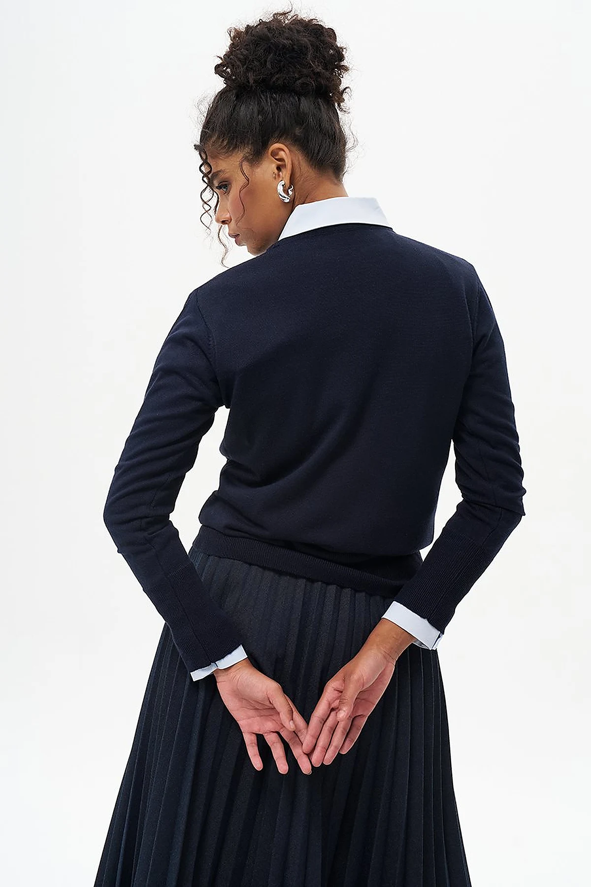 Basic Knit Sweater in Navy Blue