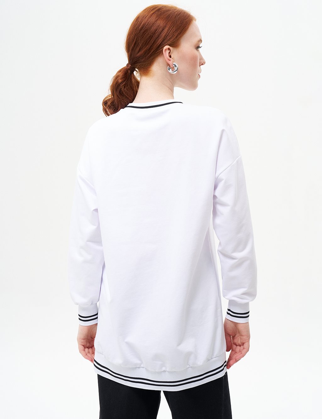 Flower Appliqué Double Knit Sweatshirt in Optical White