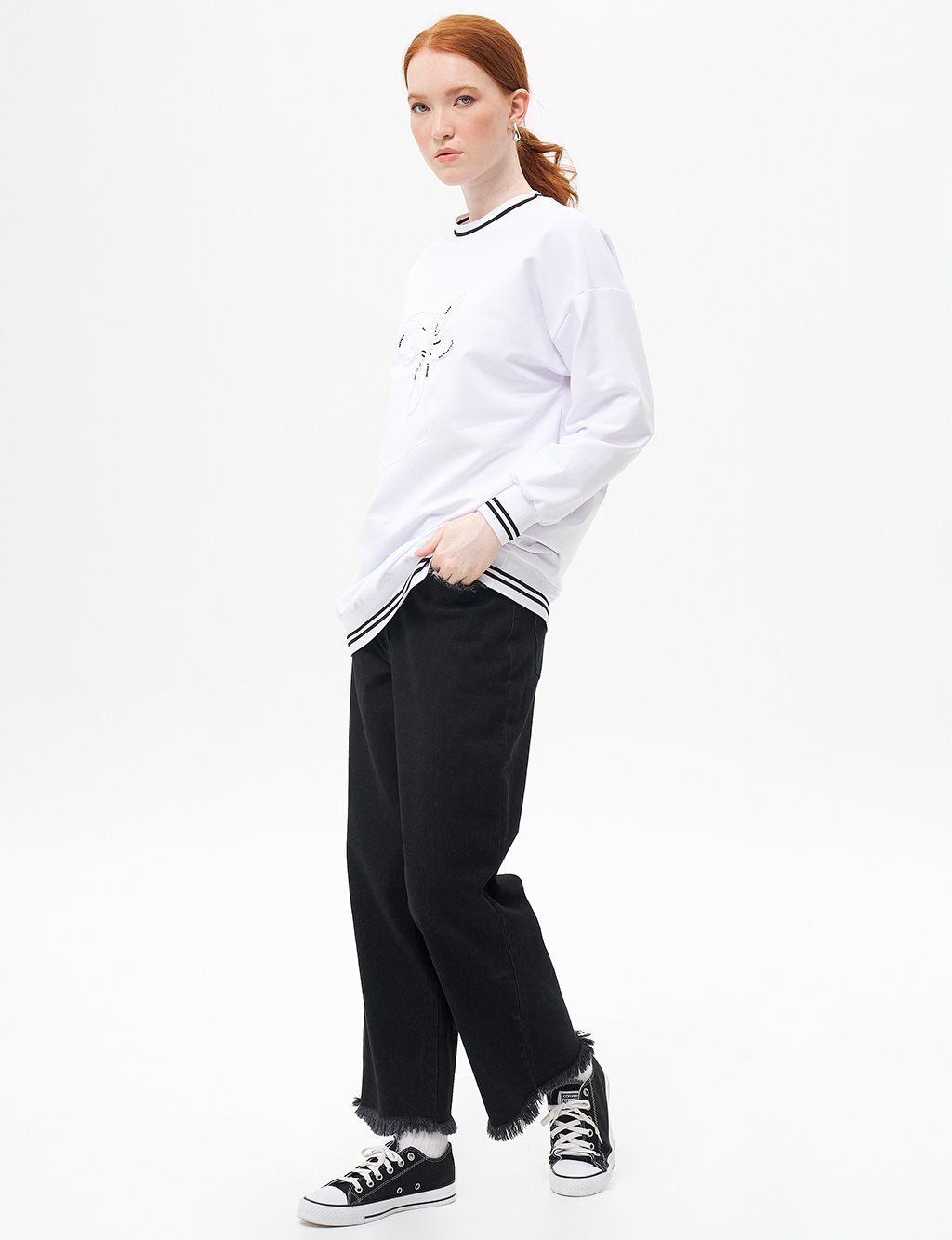 Flower Appliqué Double Knit Sweatshirt in Optical White