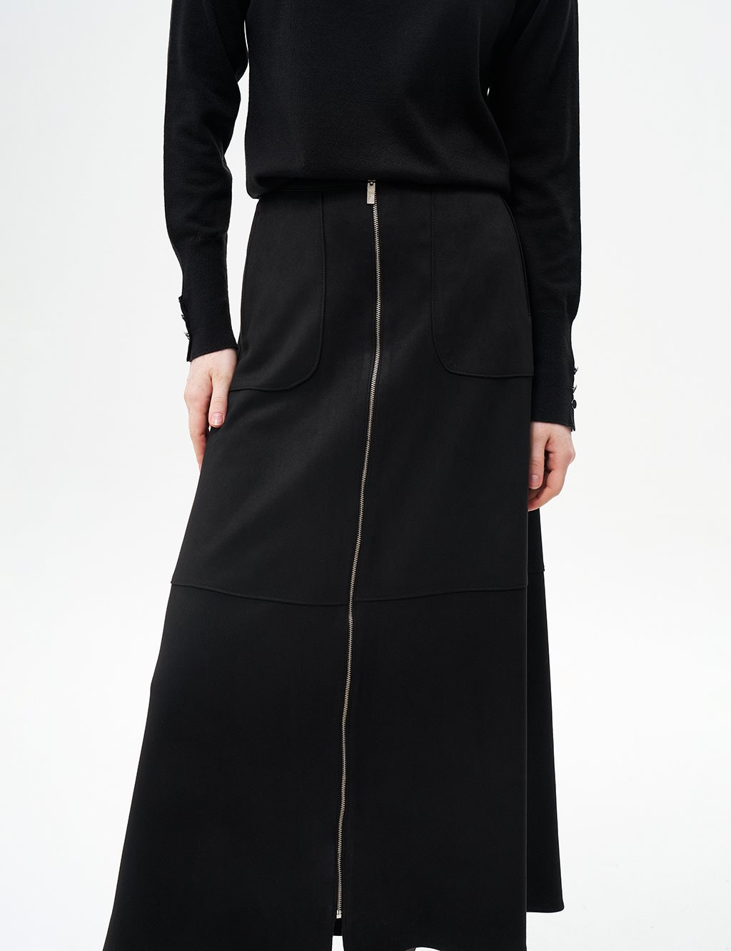 Seam Detailed Suede Skirt Black