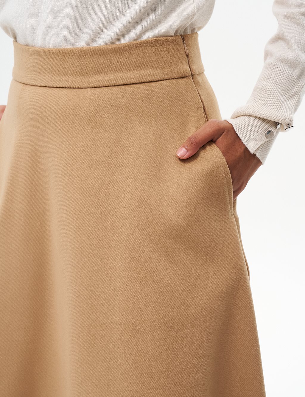 Zipper Detailed Flared Wool Skirt in Camel