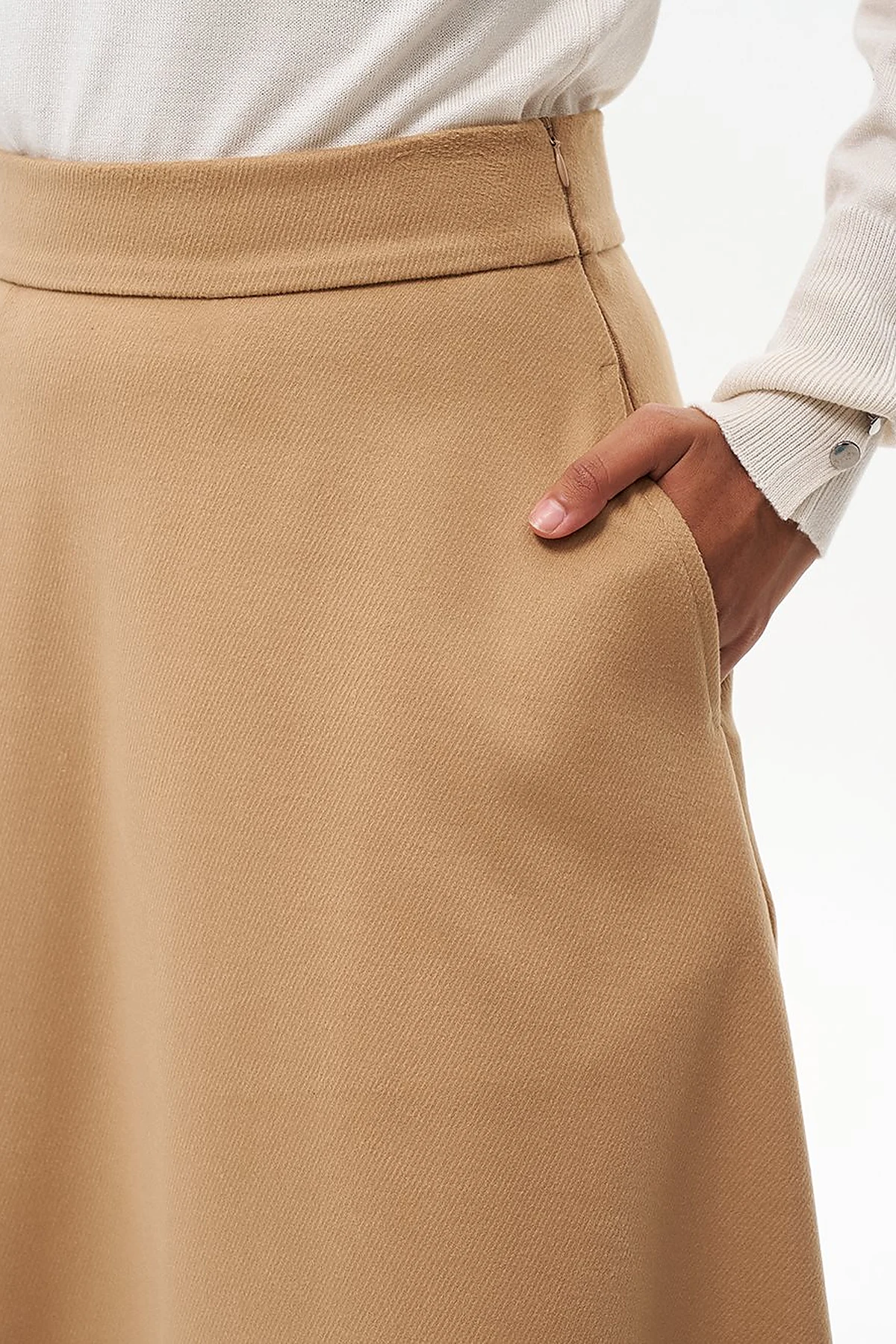 Zipper Detailed Flared Wool Skirt in Camel