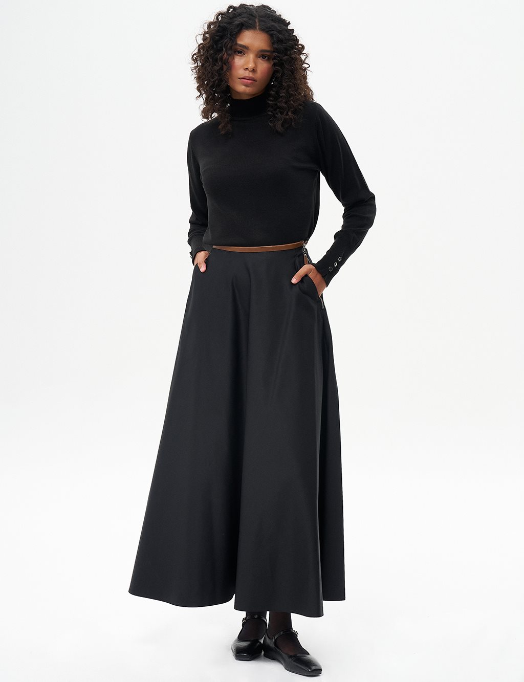 Piece Detailed Flared Skirt Black