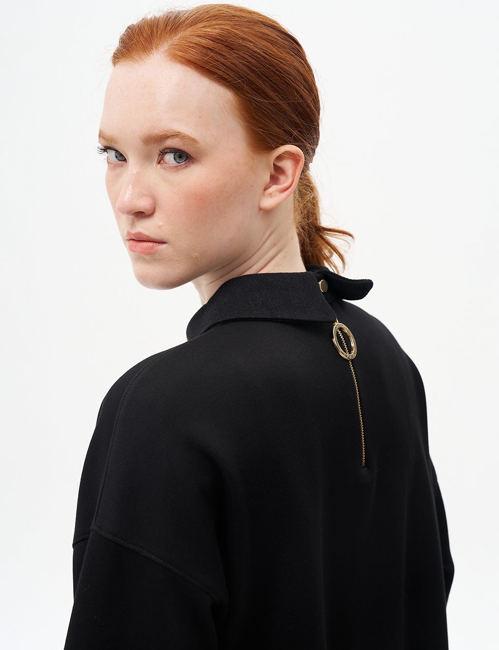 Sırtı Fermuar Kapamalı Scuba Sweatshirt Siyah