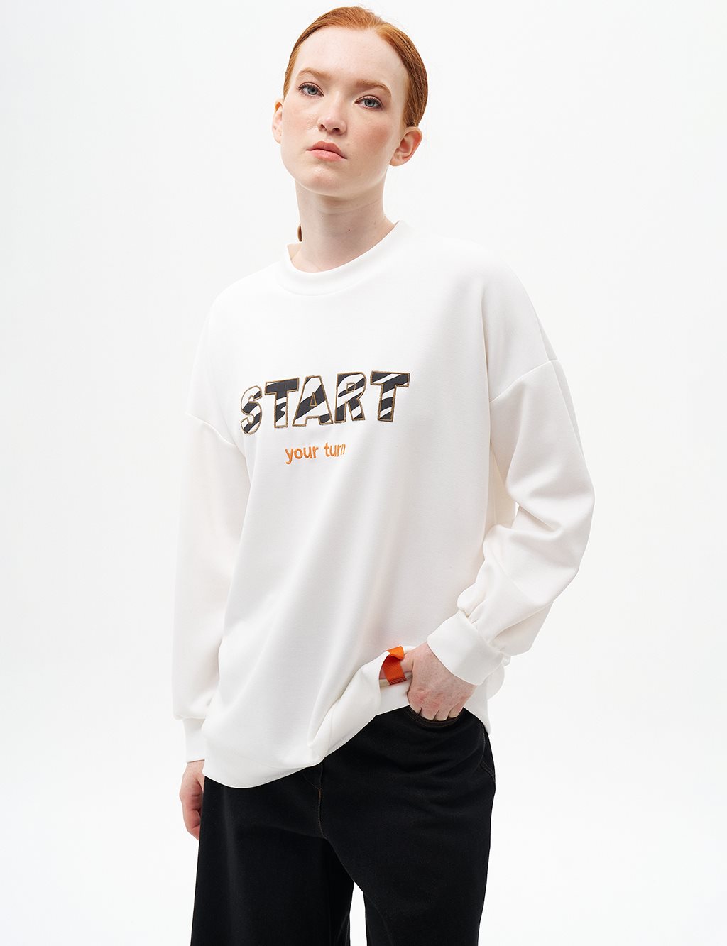Slogan Nakışlı Scuba Sweatshirt Ekru
